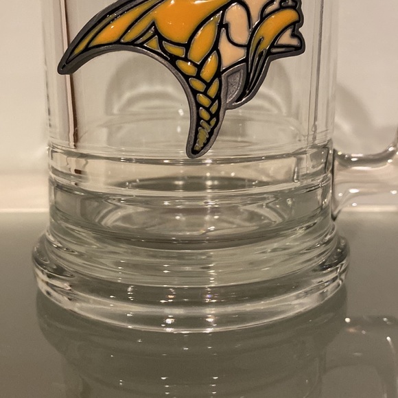 NFL Drinkware Collectible Minnesota Vikings Beer Mug-Metal Emblem - Picture 8 of 9
